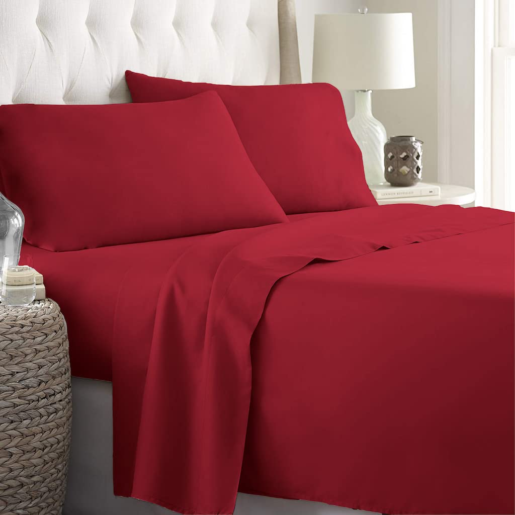 Luxurious Queen Bedding Set | Cooling Polyester Fabric for Ultimate Comfort | 4-Piece Collection for Relaxed Sleep 5