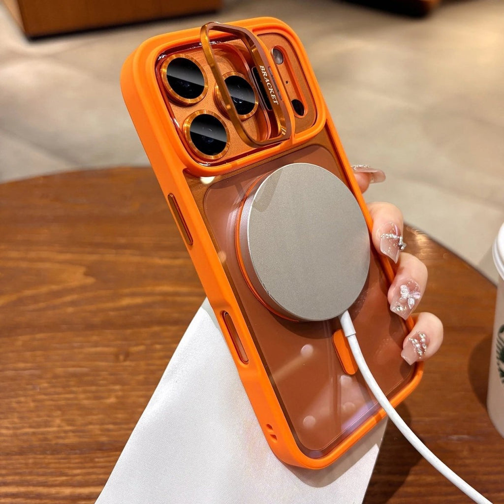 Pouzdro GuardGrip MagSafe pro iPhone s nárazuvzdorným rámem a popruhem na nošení