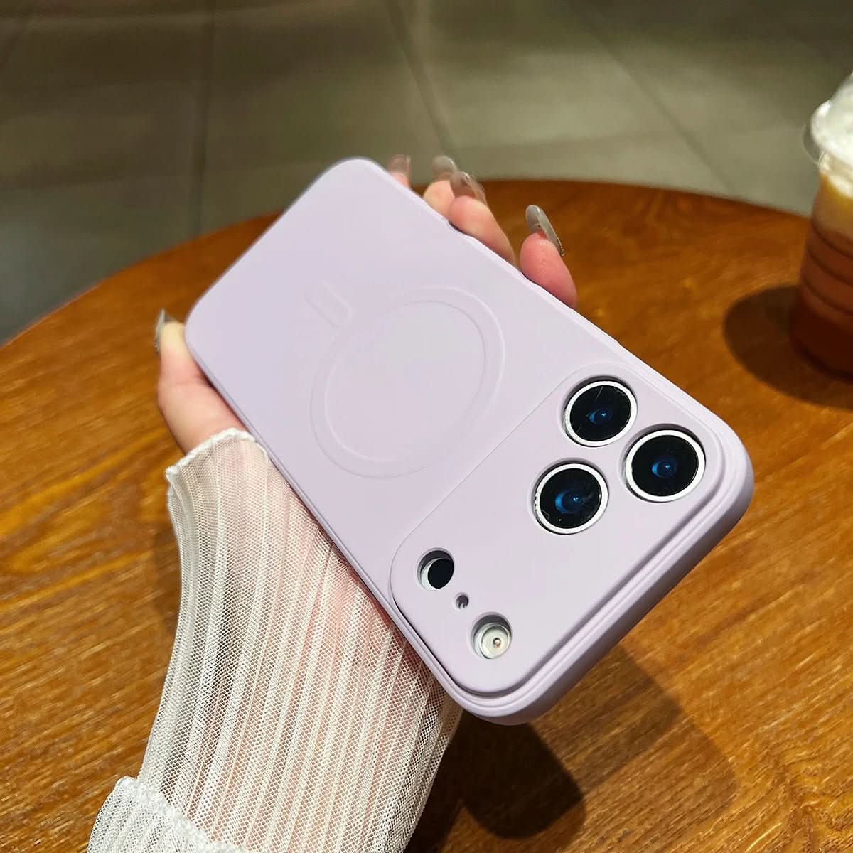 NovaGuard magnetický měkký silikonový obal pro iPhone 17 s bezpečným úchopem