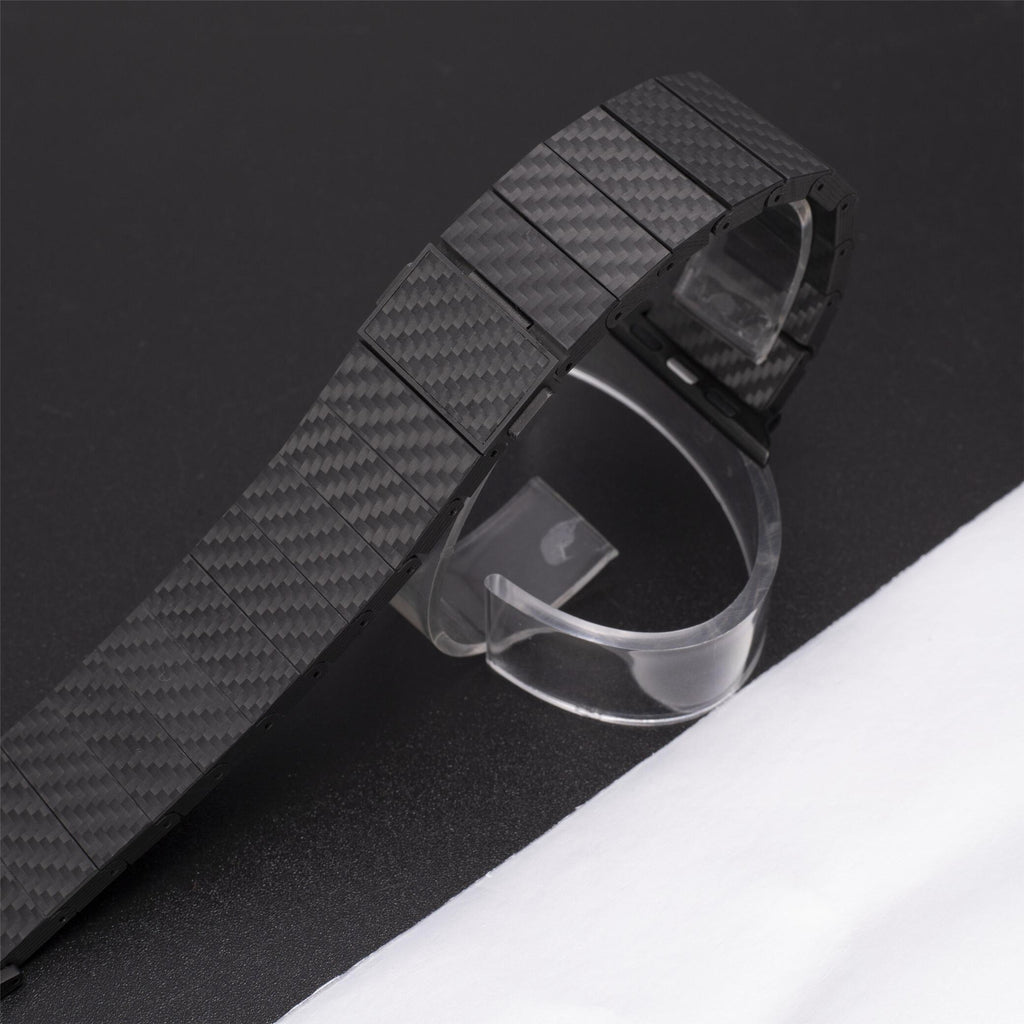 Erkekler için Apple Watch Karbon Fiber Kayış - Sportif ve Zarif Stil