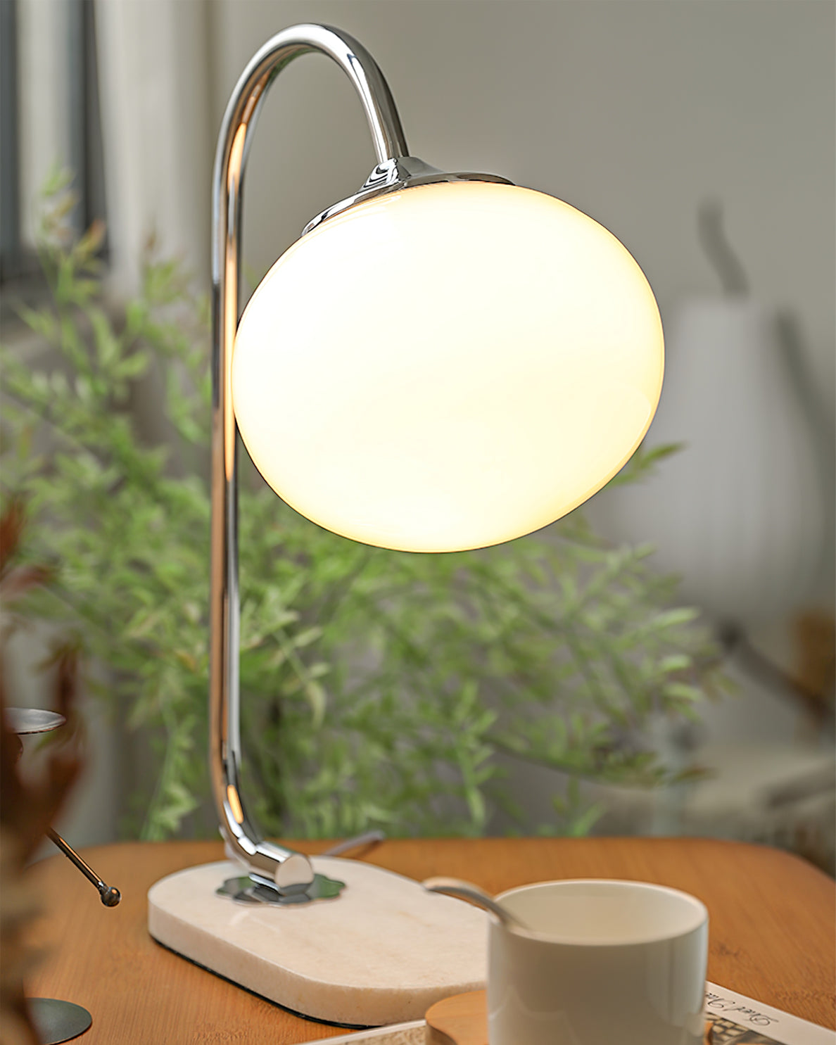 LumiPuff | Pillecukor ihlette puha rózsaszín üveg asztali lámpa