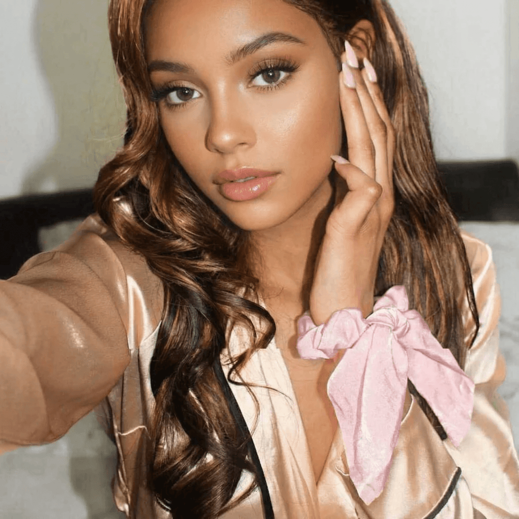TENAX Satin Scrunchie con Fiocco Accessorio per Capelli per Uso Quotidiano