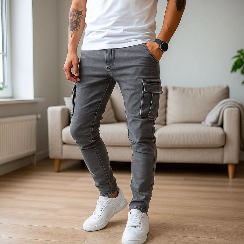 Jean cargo slim NovaCore en denim stretch avec poches pratiques pour le streetwear