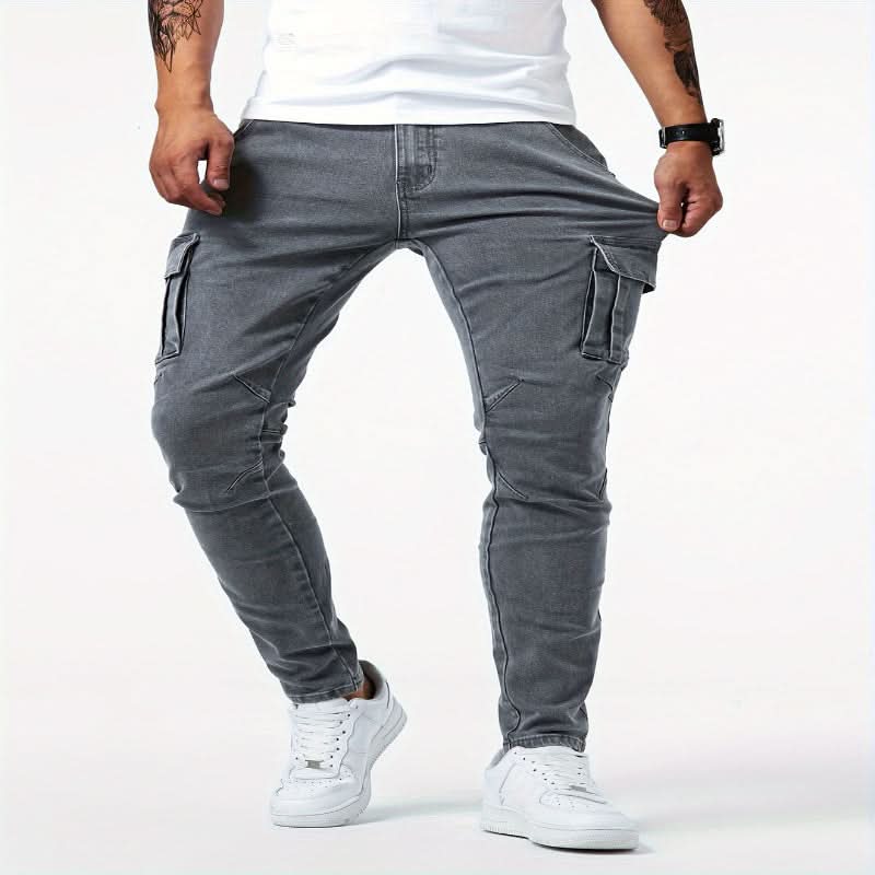 Jean cargo slim NovaCore en denim stretch avec poches pratiques pour le streetwear
