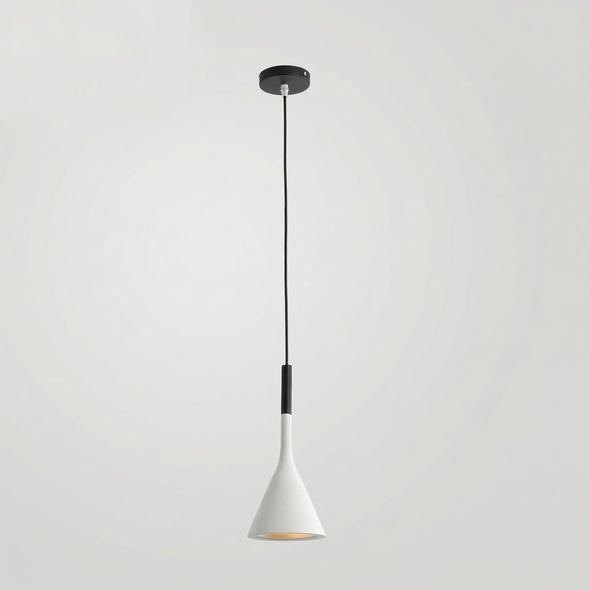 Metalpendel med minimalistisk design, 12 tommer