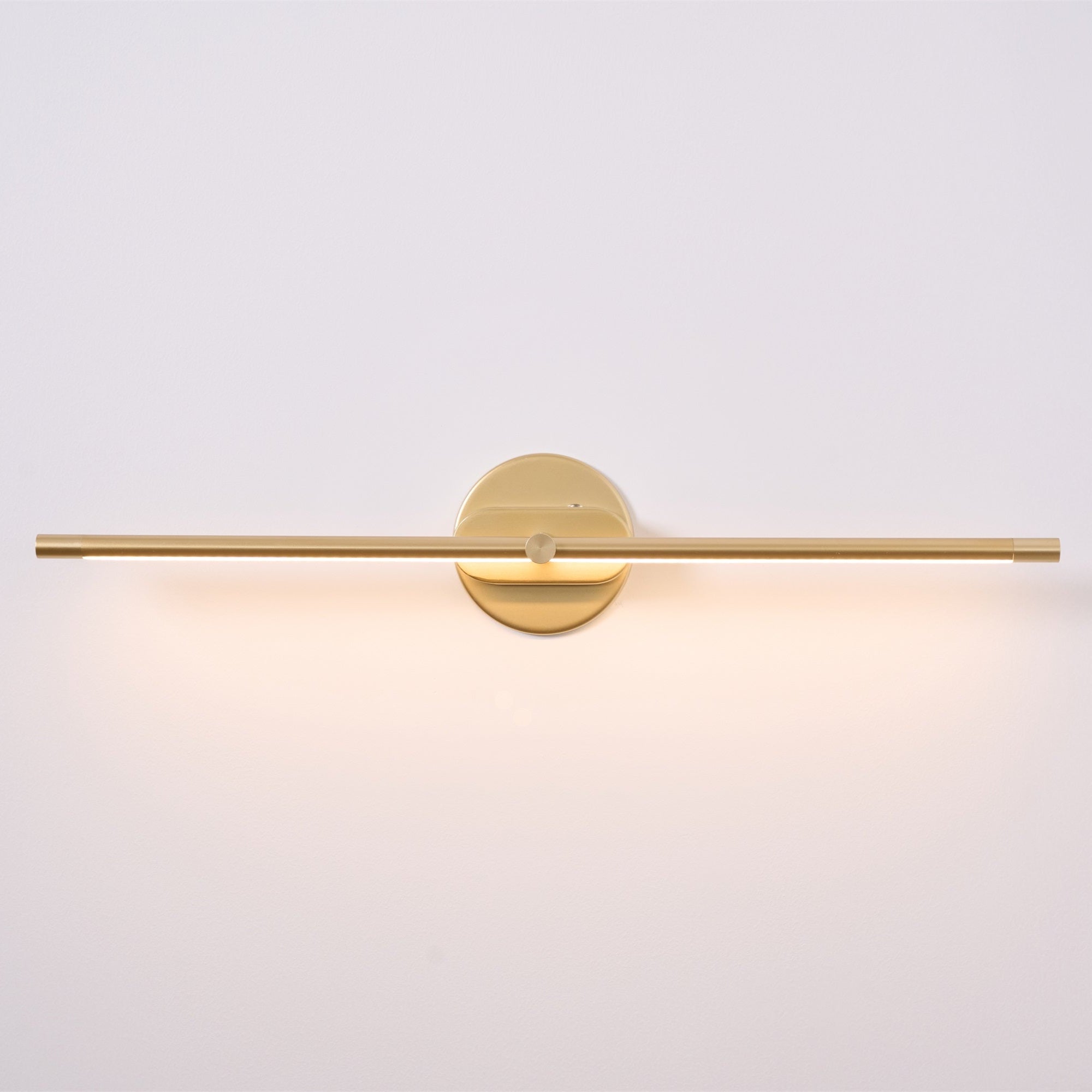 Cressa | Minimalist Linear Wall Lamp | Orntli