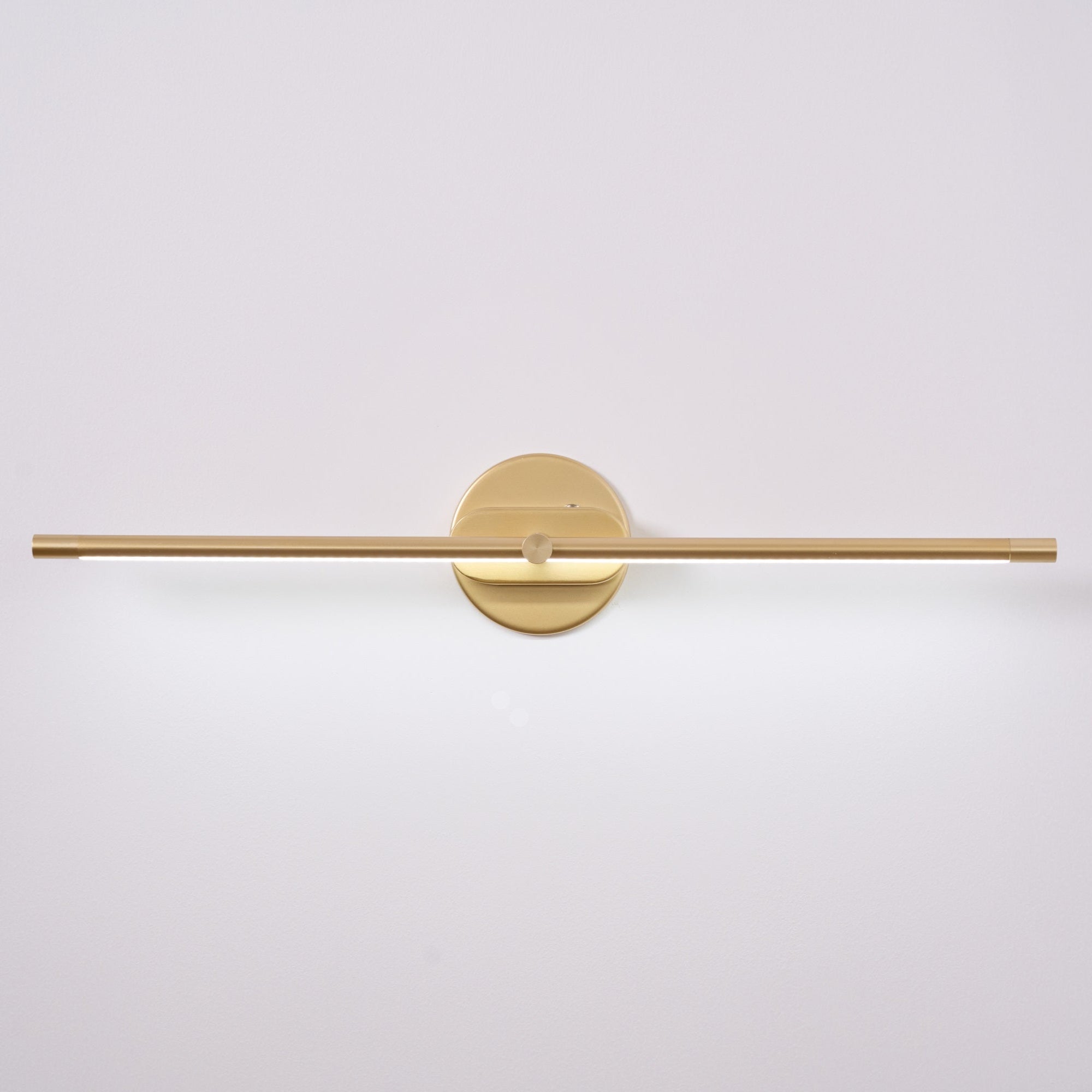 Cressa | Minimalist Linear Wall Lamp | Orntli