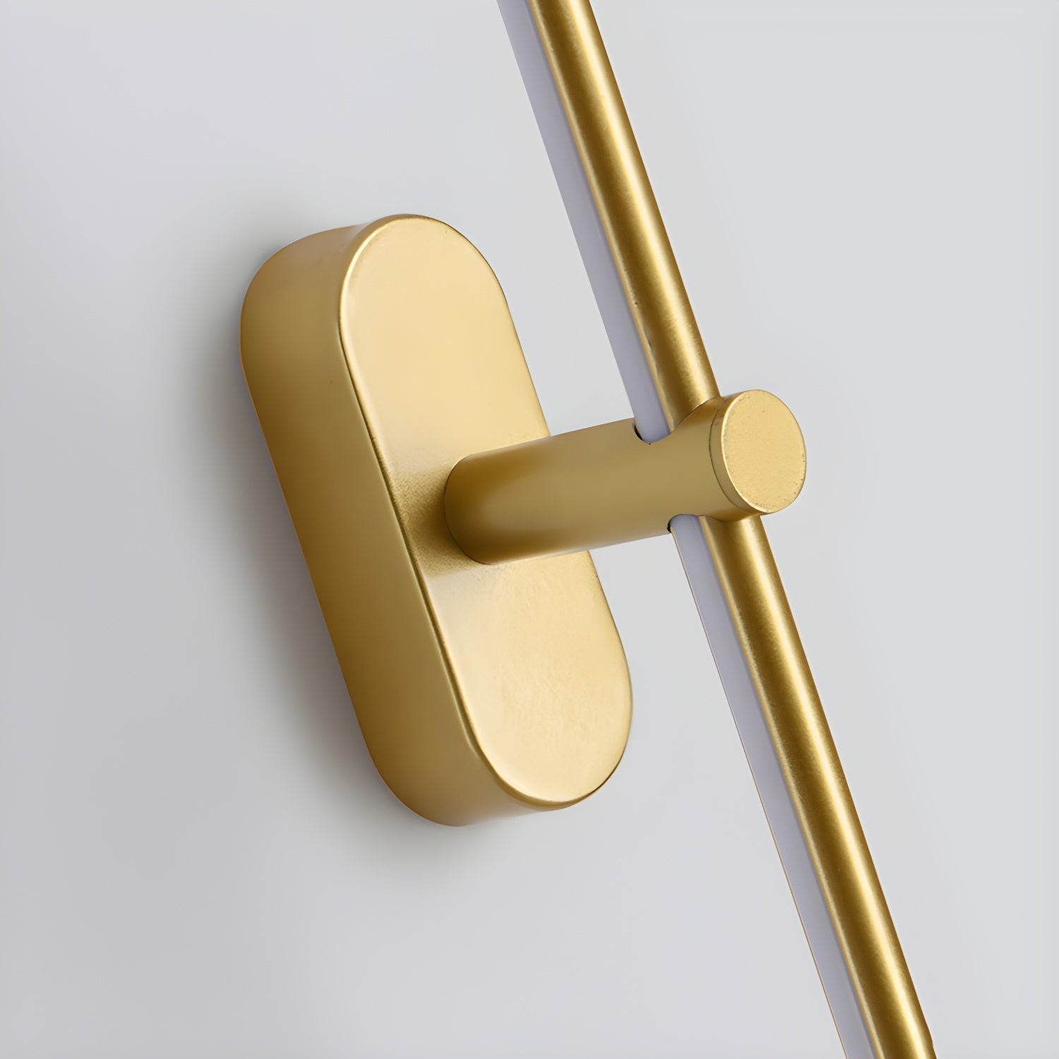 Cressa | Minimalist Linear Wall Lamp | Orntli