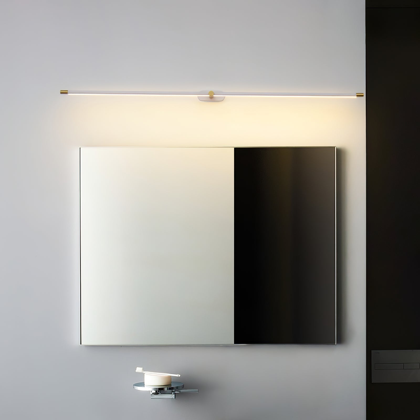 Cressa | Minimalist Linear Wall Lamp | Orntli