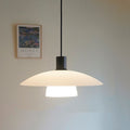 Hvit Glasspendel med Minimalistisk Moderne Design og Myk Glød