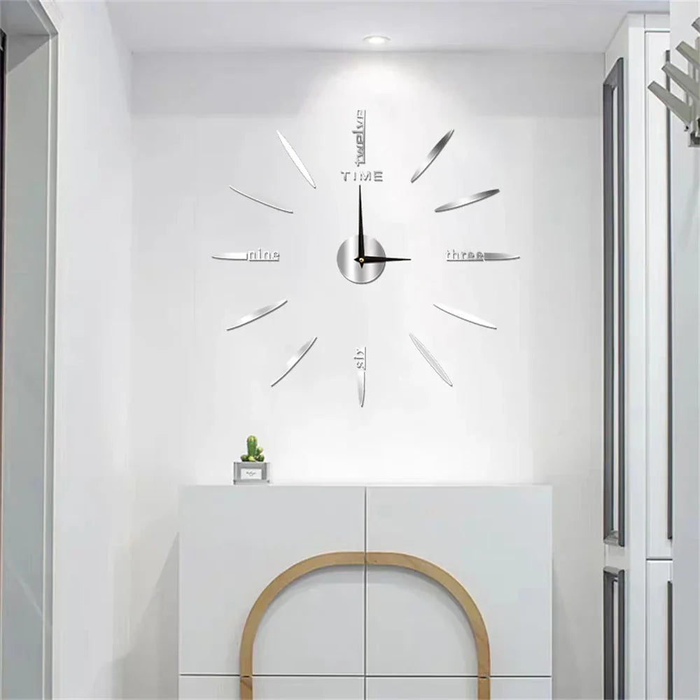 Orologio da parete in acrilico con finitura a specchio per arredamento contemporaneo