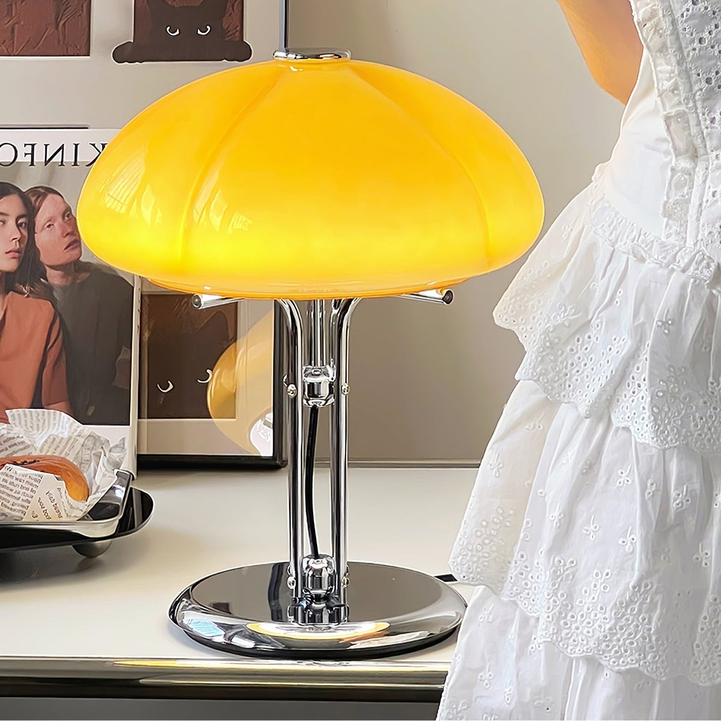 Pilz-Tischlampe im Bauhaus-Stil | Orntli