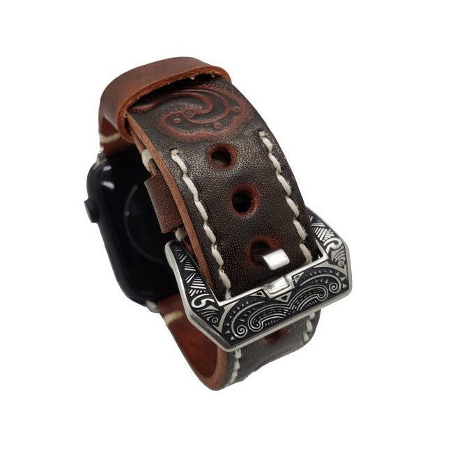 Håndgraveret præget læderrem til Apple Watch