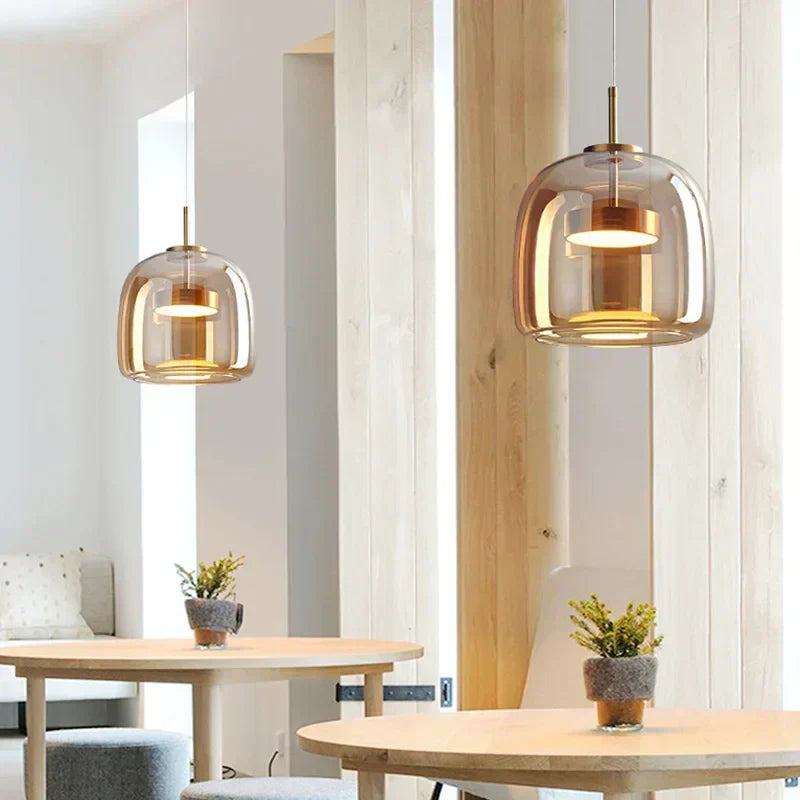Lampa wisząca Elara ze szkła z przezroczystym kloszem do nowoczesnego wystroju