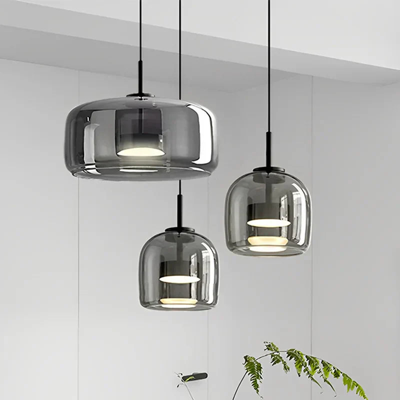 Lampa wisząca Elara ze szkła z przezroczystym kloszem do nowoczesnego wystroju