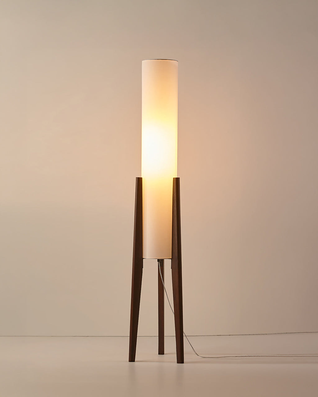 Stojací lampa z ořechového dřeva, umělecká lampa z masivu