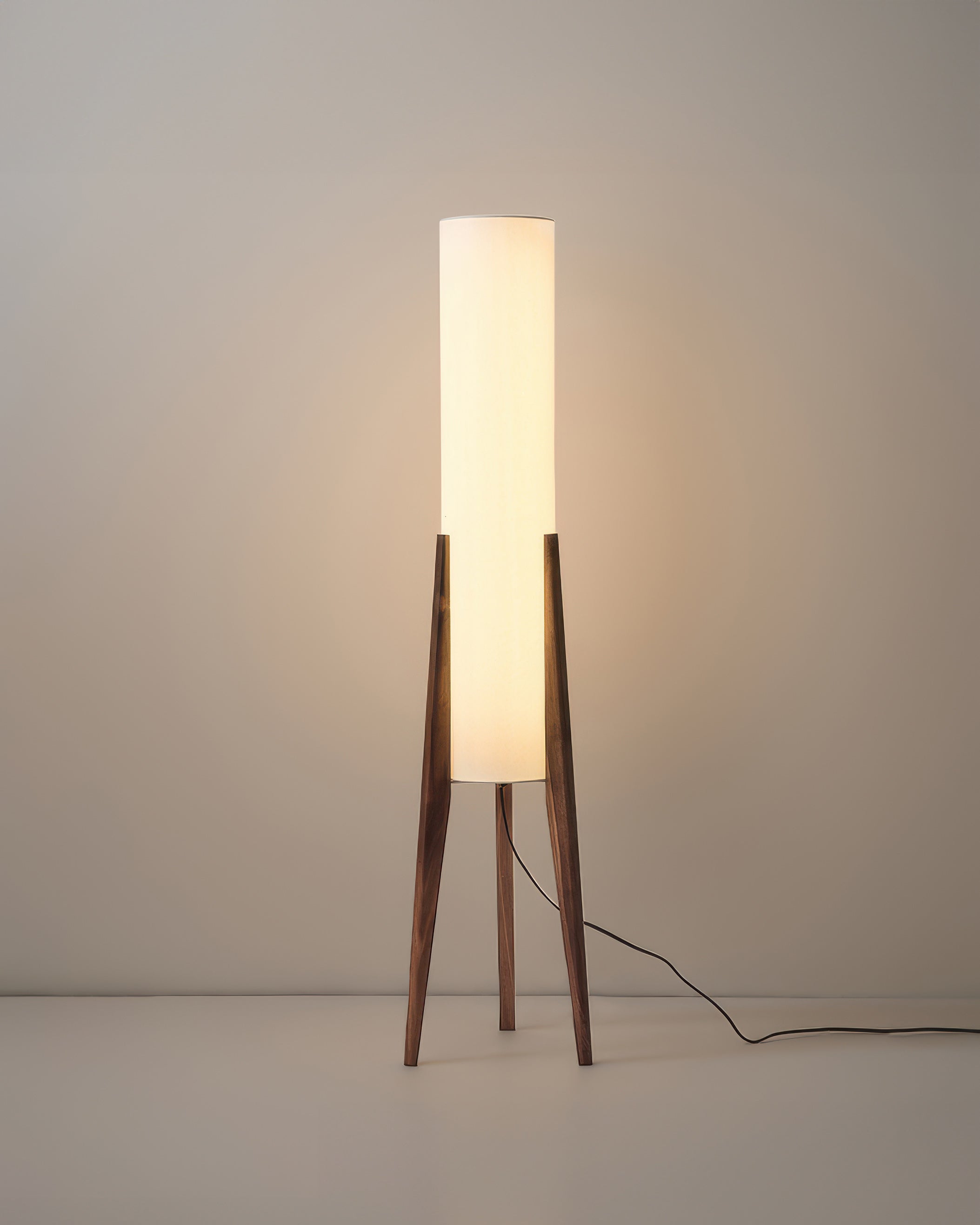 Stojací lampa z ořechového dřeva, umělecká lampa z masivu