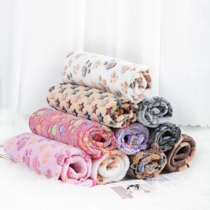 PawEase Plush Flannel Pet Blanket For Dogs And Cats, Cozy Easy Care