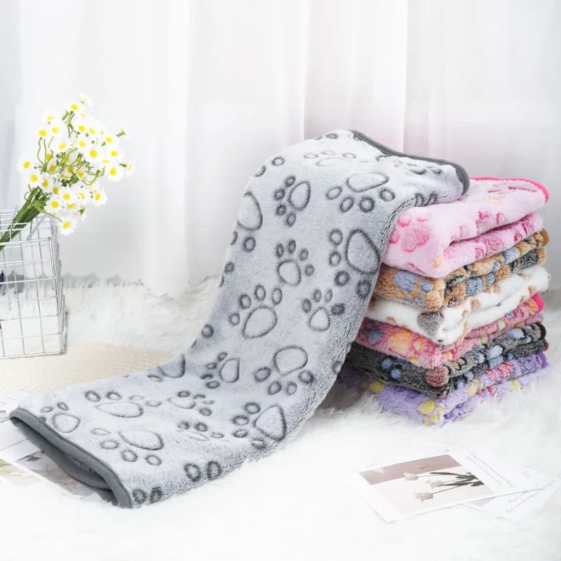 PawEase Plush Flannel Pet Blanket For Dogs And Cats, Cozy Easy Care