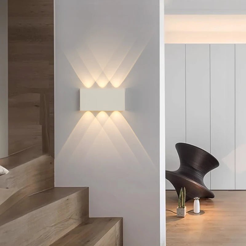 NovaGlow USB-berøringslampe trådløs med tre lysnyanser og 4000mAh batteri for lesing