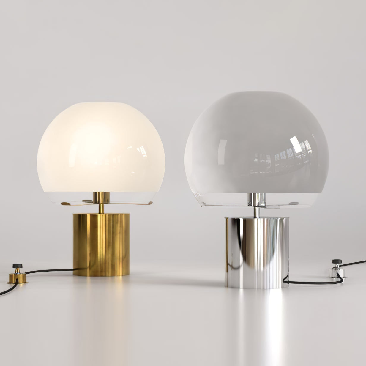 AuroraGlow | Retro Bordlampe med Matt Glasskule