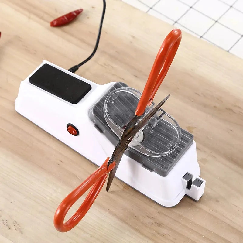 SwiftSharp: USB-elektrisk knivoplader