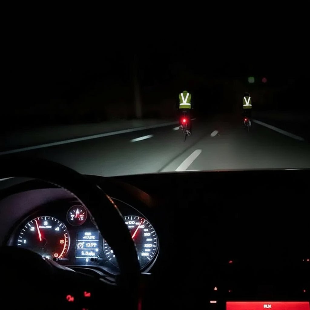 LumaStride LED Løbevest med Justerbar Pasform og 360 Graders Synlighed