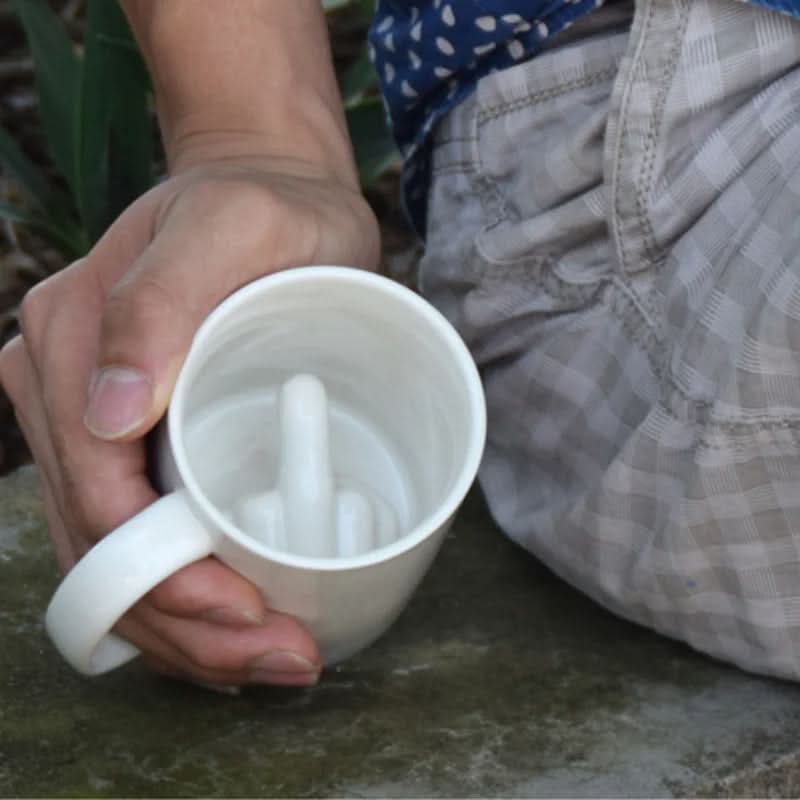 PrankMate Tazza in Ceramica con Scomparto Nascosto Divertente per Scherzi in Ufficio