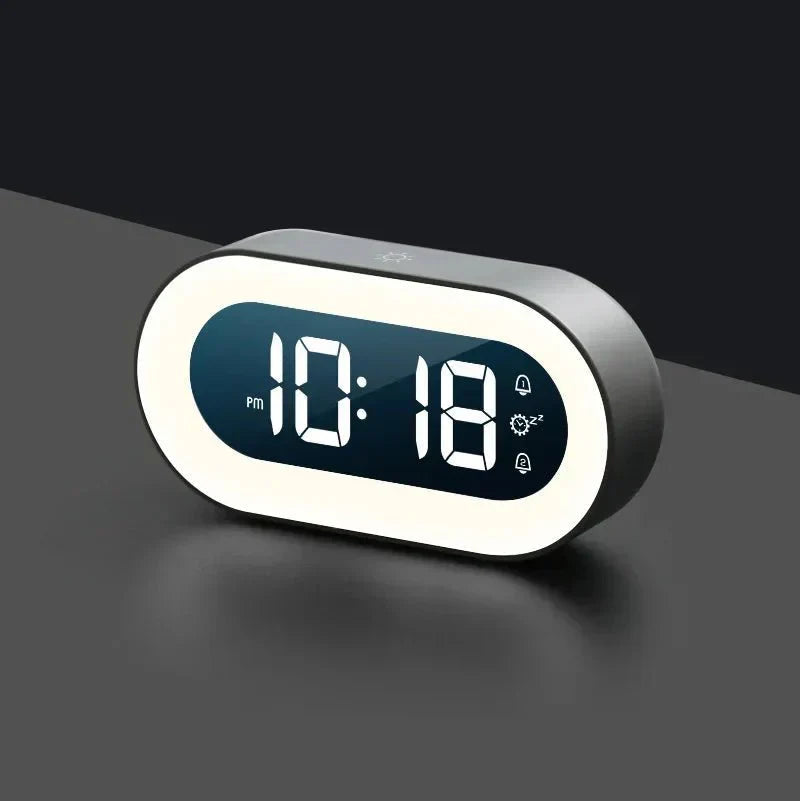 BrilTime dimmbare digitale Weckuhr mit Nachtlicht und einstellbarer Helligkeit