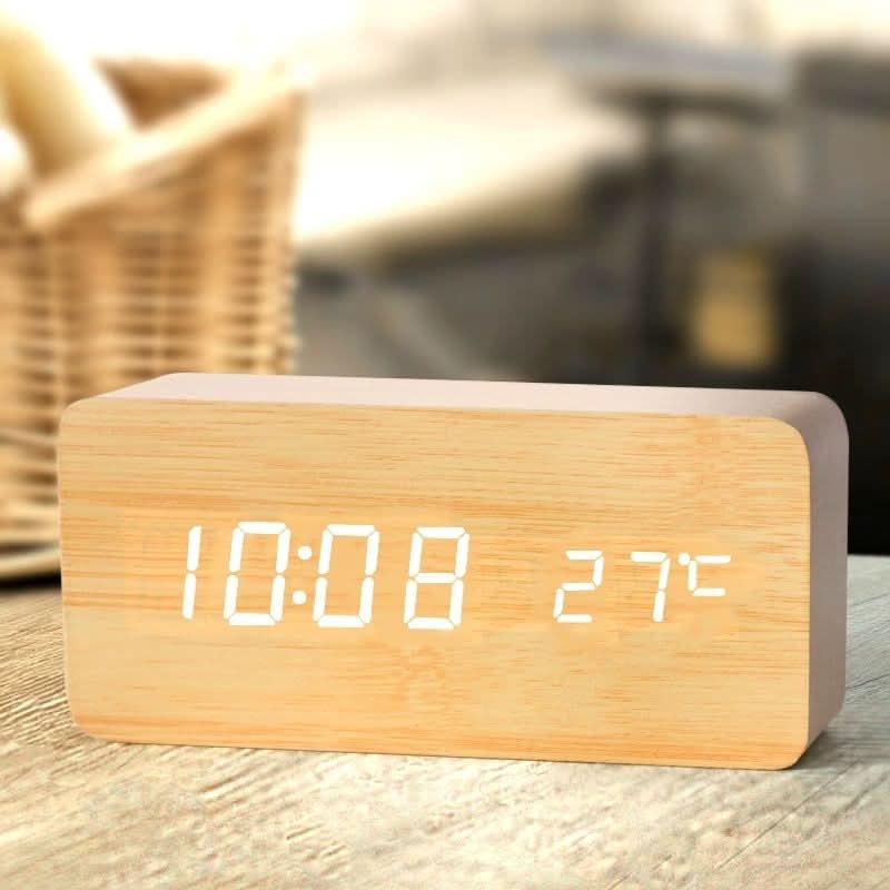 ForestGlow LED Alarm Saati Dijital ve Şık Doğal Ahşap Tasarım