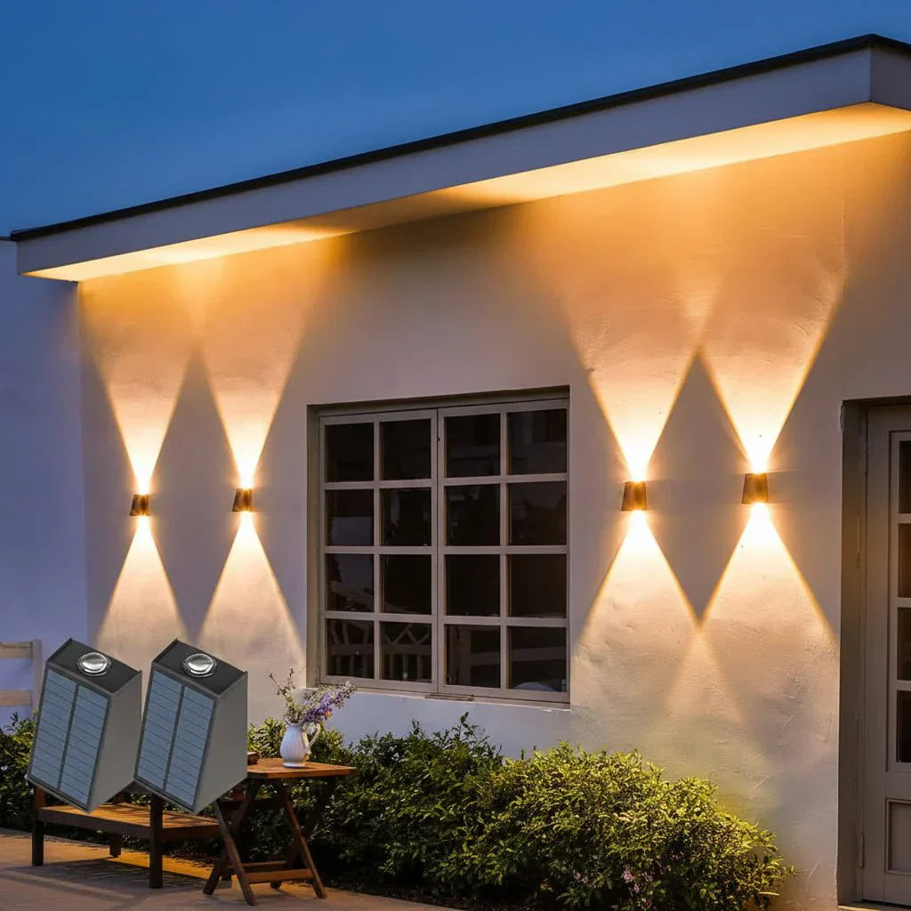 LUMIWALL Wall Light With Solar LED And Color Change