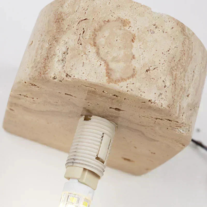 StoneLume vegglampe fra Ardentia med frostet glasskjerm og G9 LED