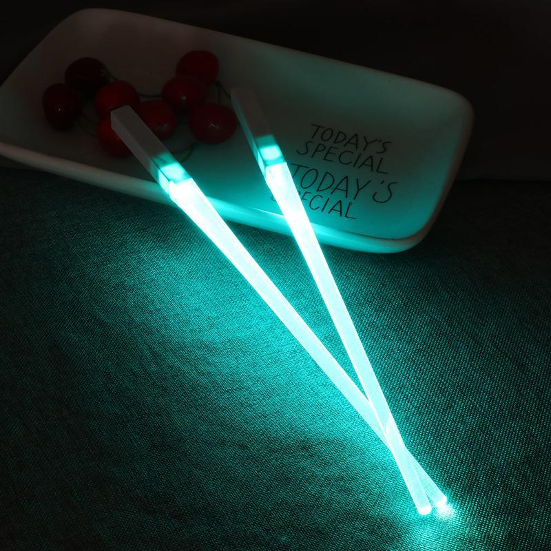 LED-Essstäbchen sind die coolsten