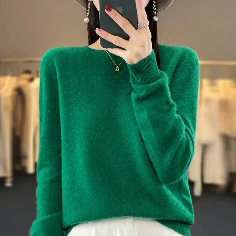 Adriana: Maglione da donna in lana merino 100% con scollo a O