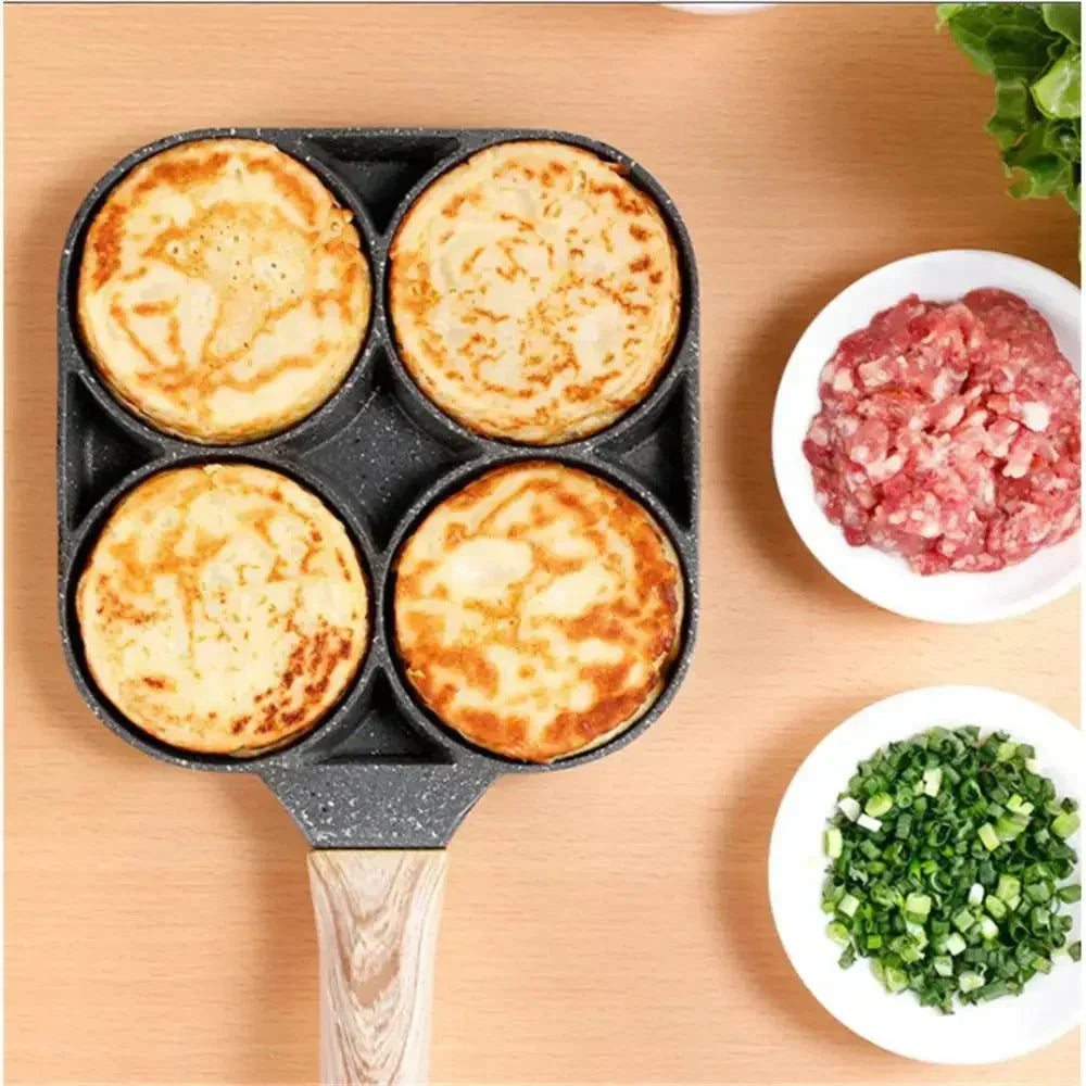 BrightCook čtyřdírová nepřilnavá pánev na omelety, burgery a snídaně pro domácí kuchaře