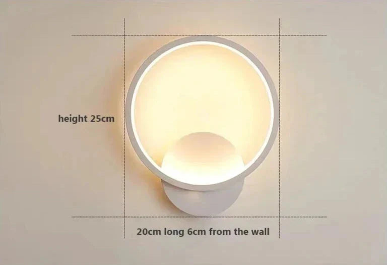 NovaLume Vegglampekolleksjon med LED og aluminium