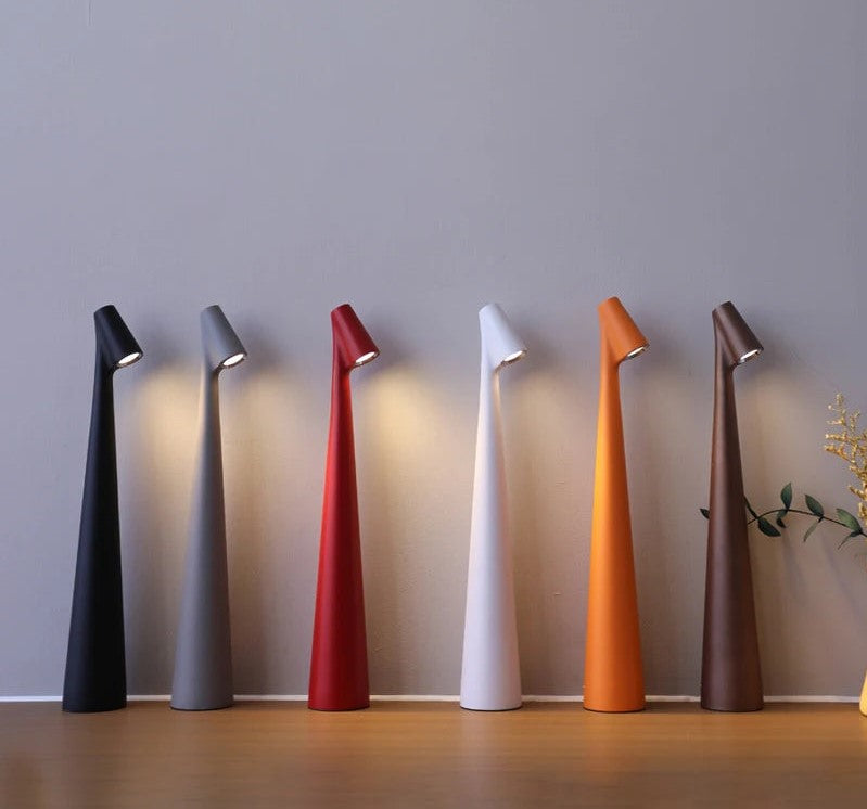 Nordisk sladdlös LED-bordslampa för läsning och matbordet