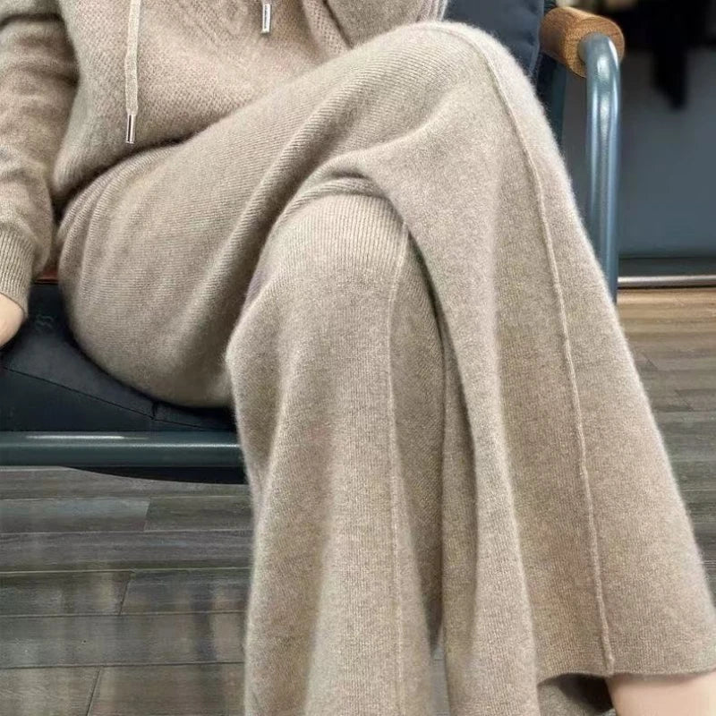 Wool and Cashmere Blend Wide-Leg Trousers for Women with Elastic Waist