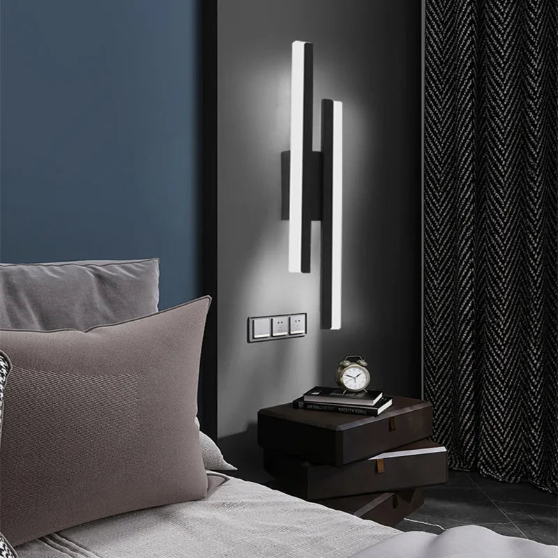 Minimalist LED Wall Light With Clean Lines | Orntli