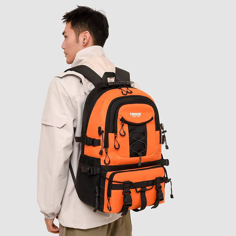 תיק יום עמיד למים HIKENZO בנפח 20-35 ליטר עם אחסון לטיולים