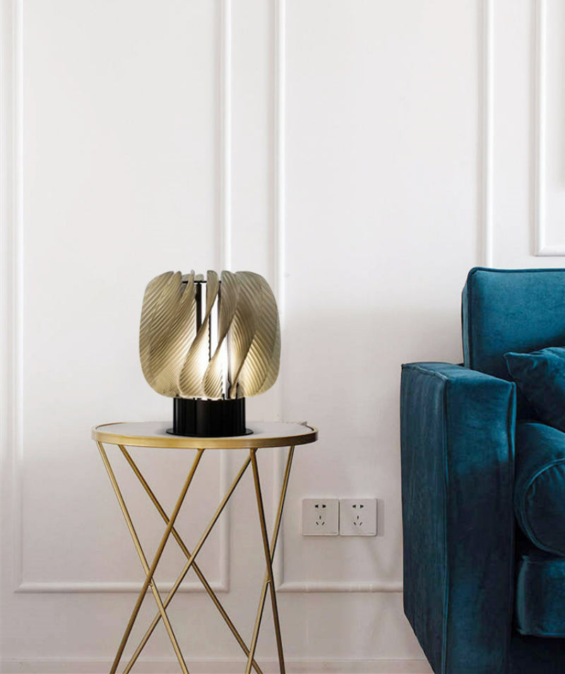 Elmaria | Elegant dekorativ bordlampe for stue