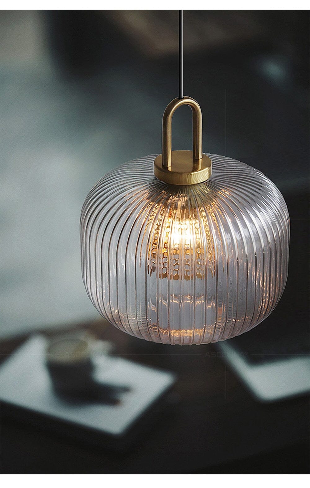 Solmere Nordisk Glas Pendellampe med Rillet Stribet Glød LED