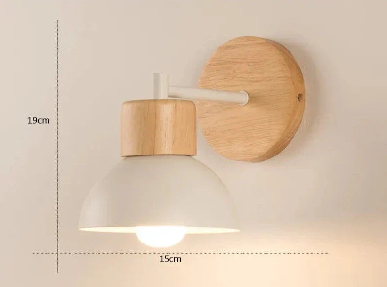 Liora Northwind Fugleformet silhuett Nordisk tre vegglampe med justerbar LED-arm