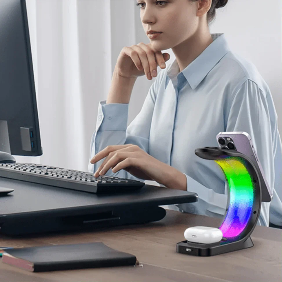 מנורת שולחן DESKLUX עם מחזיק טלפון וטעינה אלחוטית