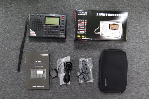 AuroraTec PL-380 DSP kannettava radio – täyskaista FM/LW/SW/MW-vastaanotin stereokuulokkeilla