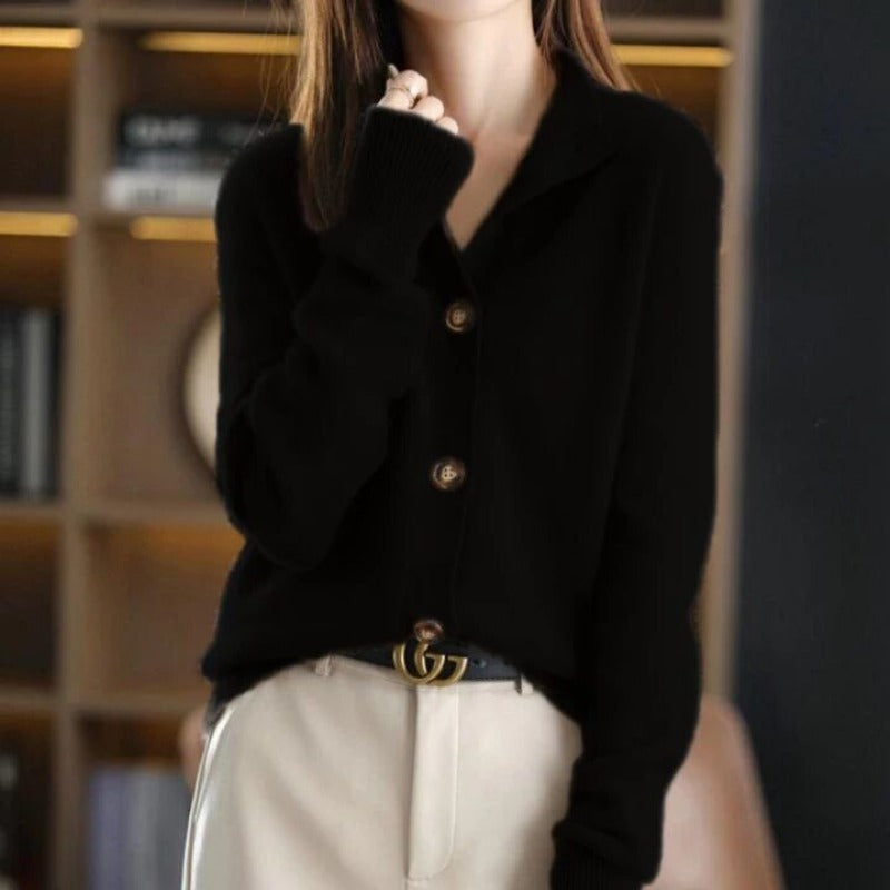 Hyggelig strikket sweater med knapper