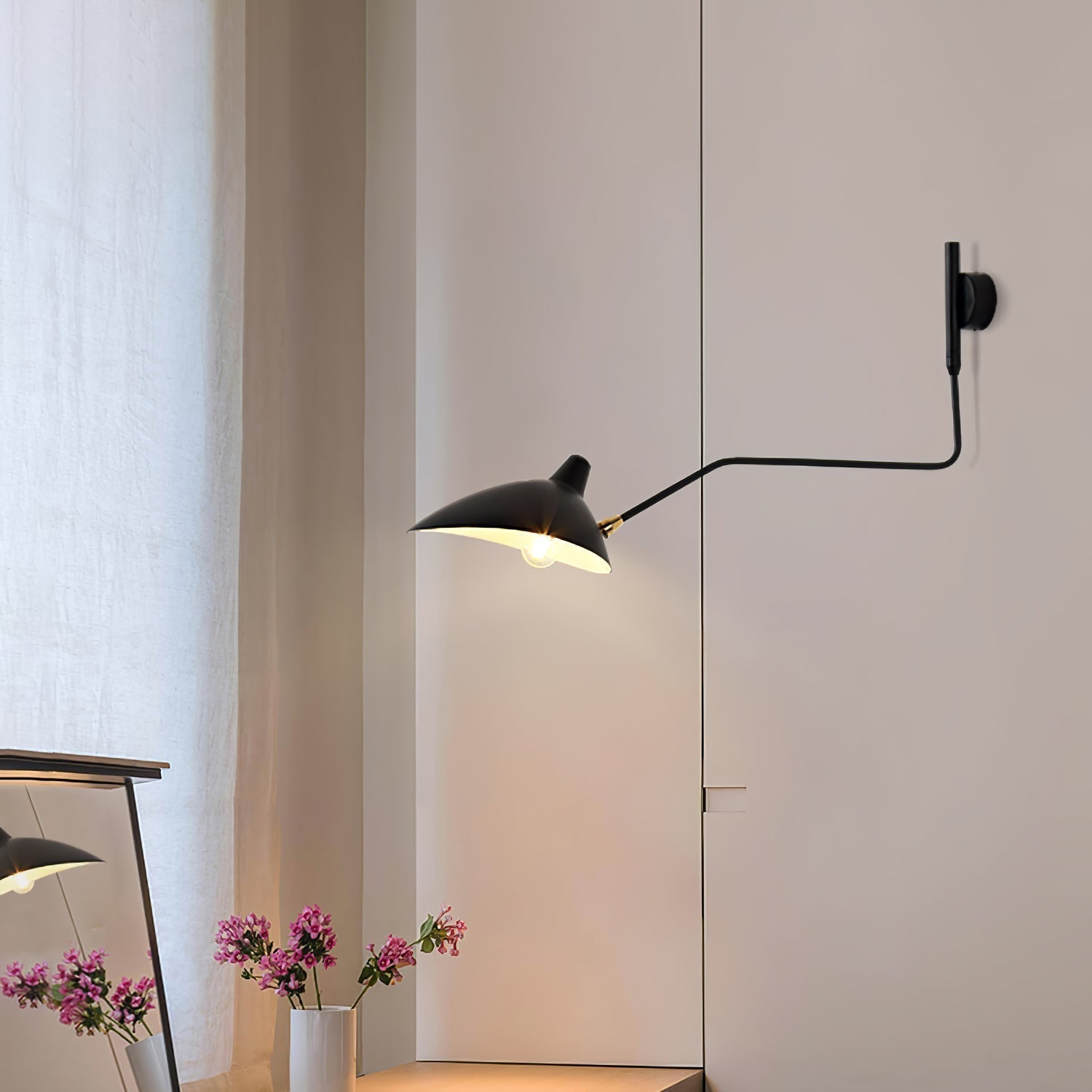 Luminelle | Elegant Sculptural Wall Lamp | Orntli