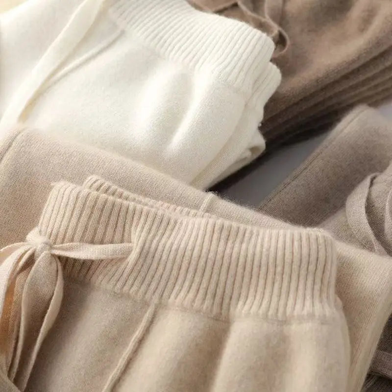 Wool and Cashmere Blend Wide-Leg Trousers for Women with Elastic Waist