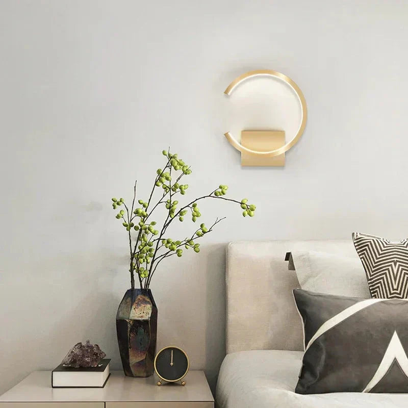 NovaLume Vegglampekolleksjon med LED og aluminium