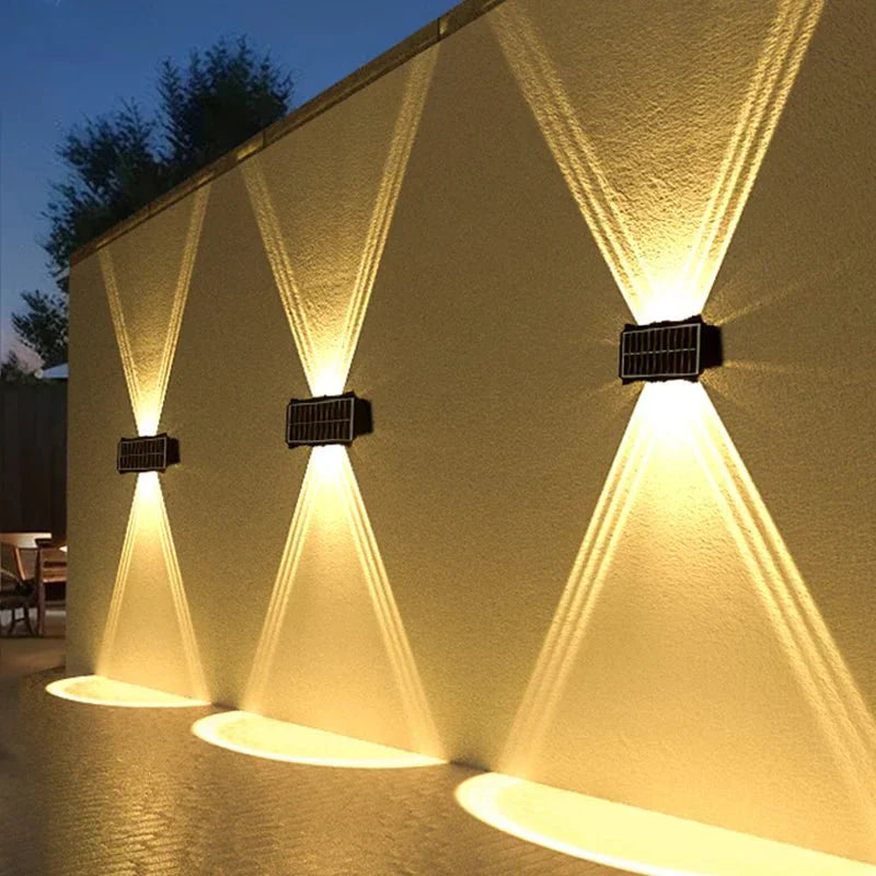 LUMIWALL Wall Light With Solar LED And Color Change